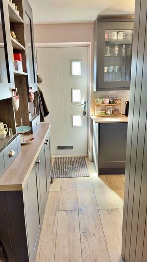 Photo 6- click for photo gallery